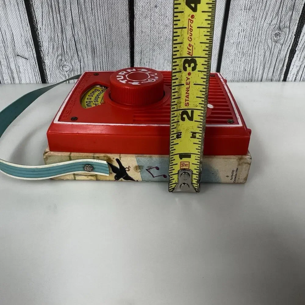 VTG Fisher-Price Pocket Radio Music Box Sing a Song of Sixpence 1967 Wind Up